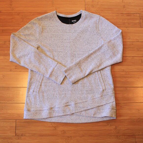 Duluth Trading Co Tops - Duluth Women's Medium Cottagecore Sweatshirt Pocket Thumbholes Winter M L Cozy